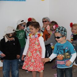 Tanzende Kindergruppe
