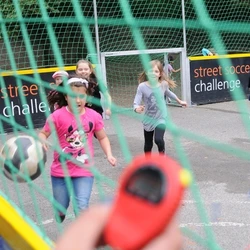 Streetsoccer und Experimente an der Friederikaschule