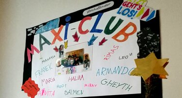 Wand-Plakat mit der Aufschrift Maxi-Club (für Vorschulkinder)