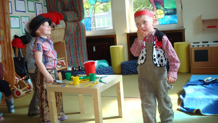 Kinder beim Rollenspiel