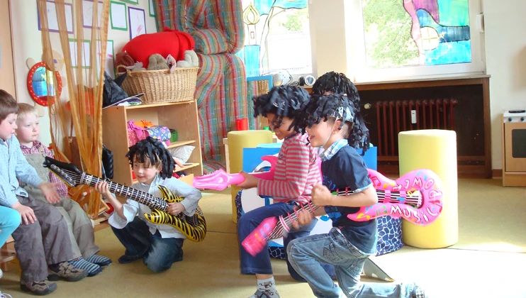 Kinder als Rockband