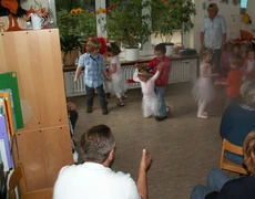 Kinder tanzen