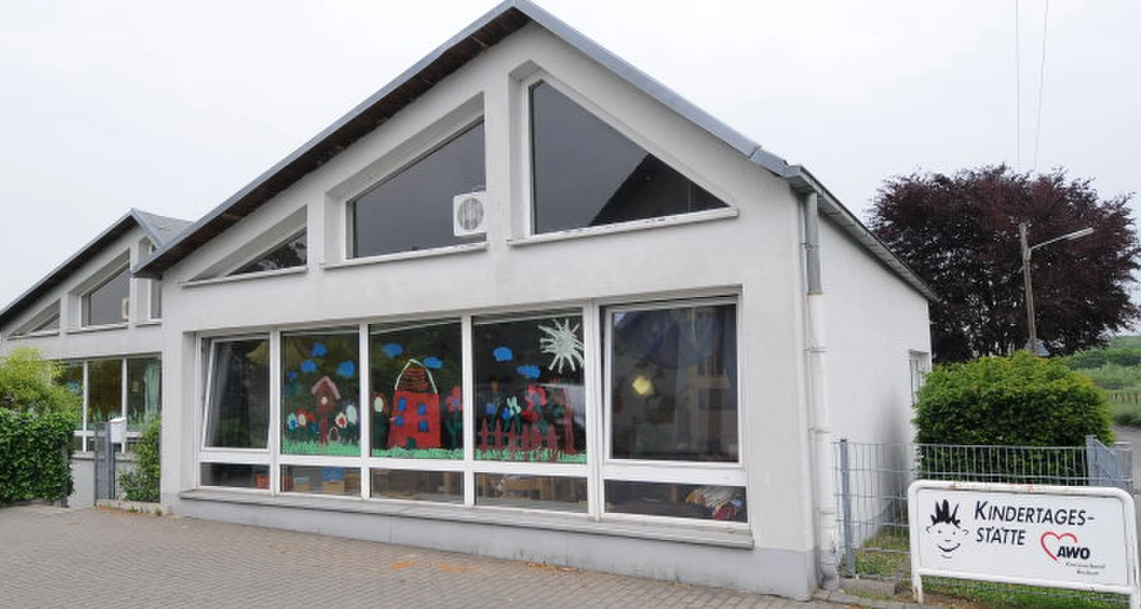 Gebäude