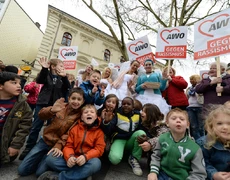 Kita-Kinder und JAWO-Engel