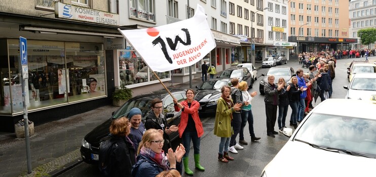 Menschenkette am 18.06.2016 in Bochum, Bleichstraße