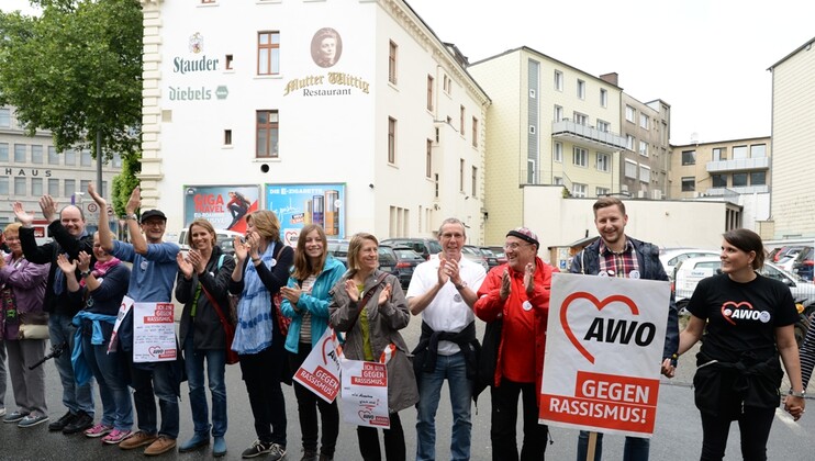 Menschenkette am 18.06.2016 in Bochum, Bleichstraße