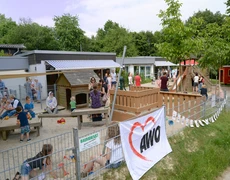 Das Aussengelände der Kita Eulenbaumstraße während der Jubiläumsfeier