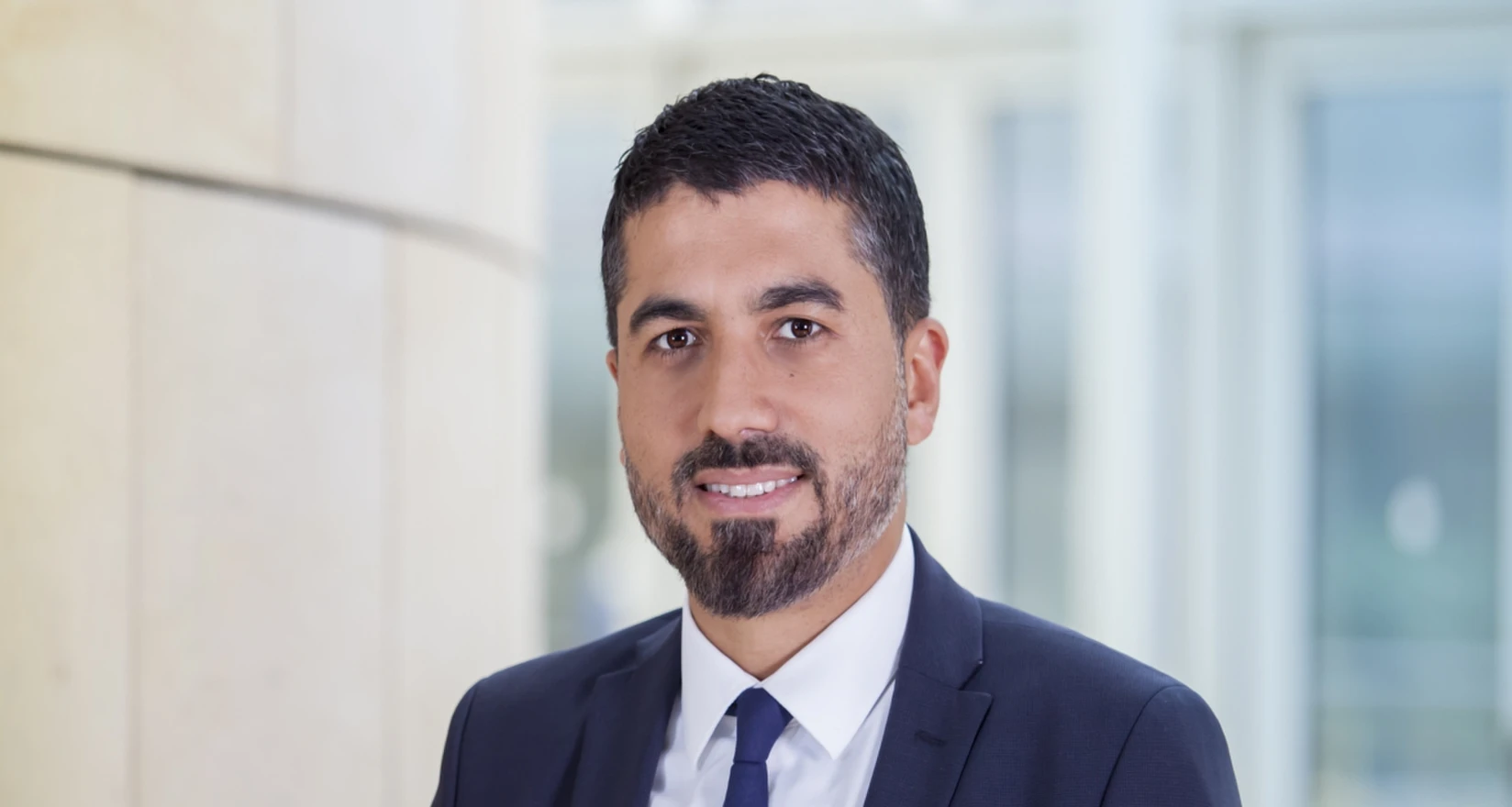 Portrait Serdar Yüksel, AWO-Vorsitzender und Landtagsabgeordneter