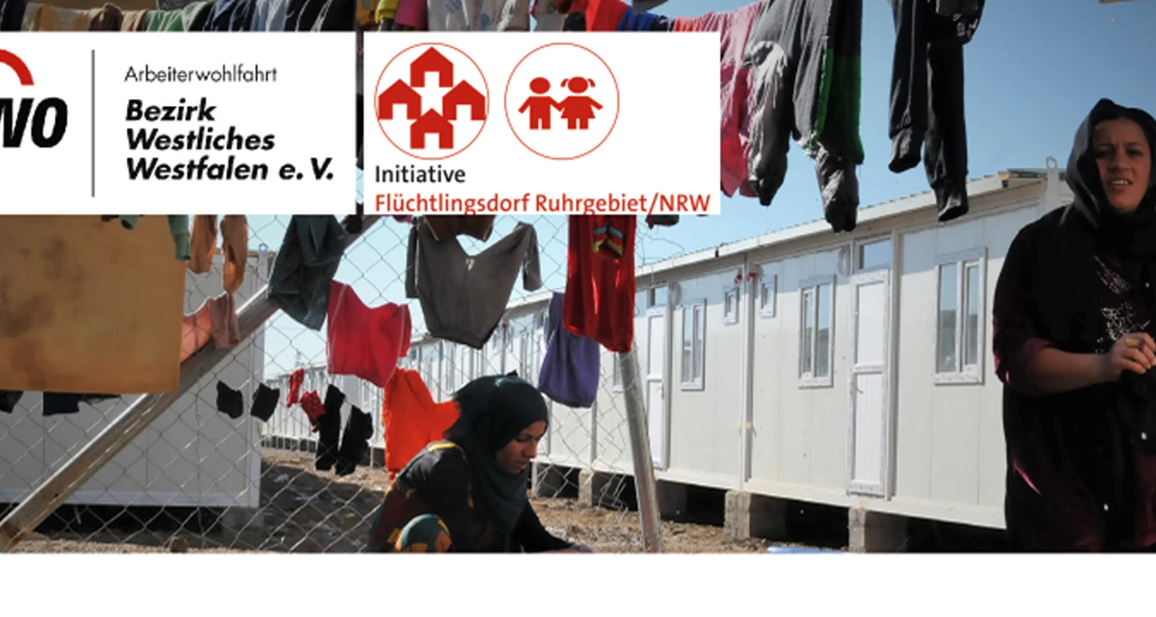 Frauen im Flüchtlingsdorf
